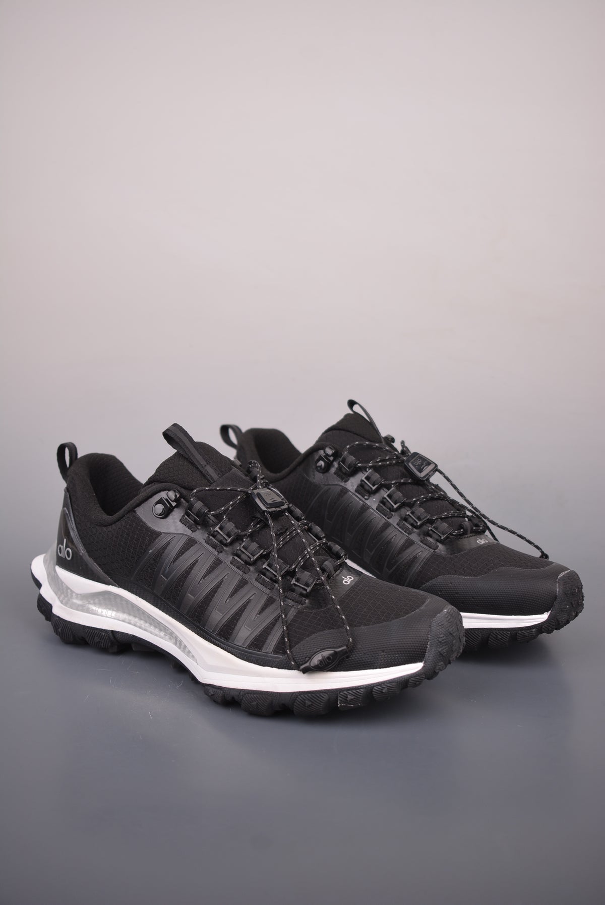 Alo Yoga Alo Runner Trail "Black" A0892U-001