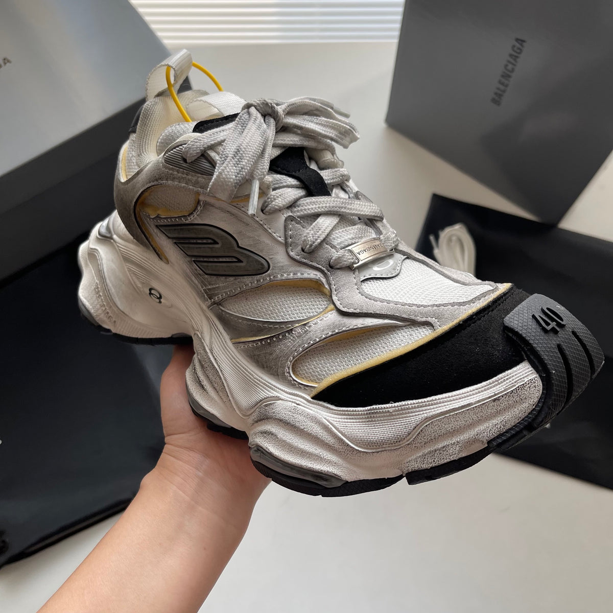 Balenciaga Round-Toe Chunky-Sole Low-Top Dad Sneakers