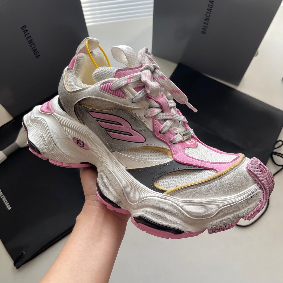 Balenciaga Round-Toe Chunky-Sole Low-Top Dad Sneakers